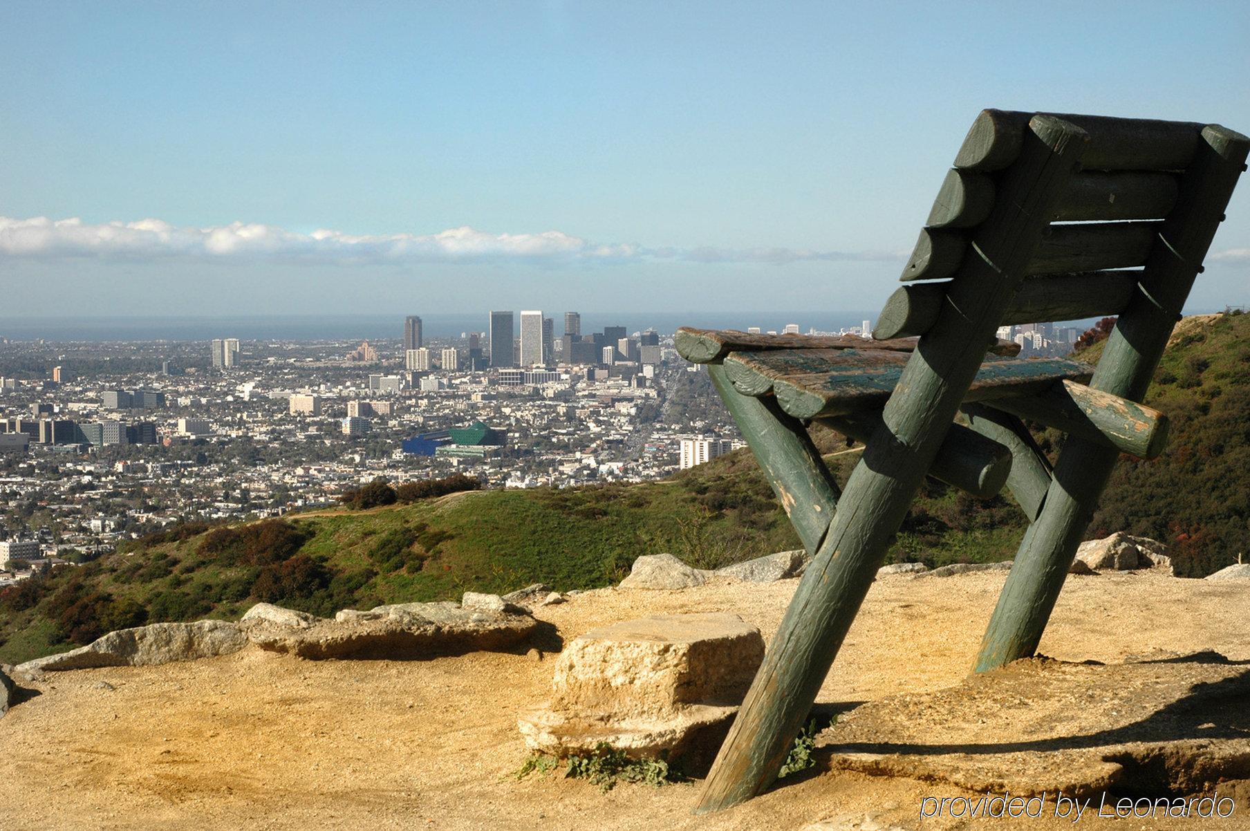 Express West Angeles By Ihg