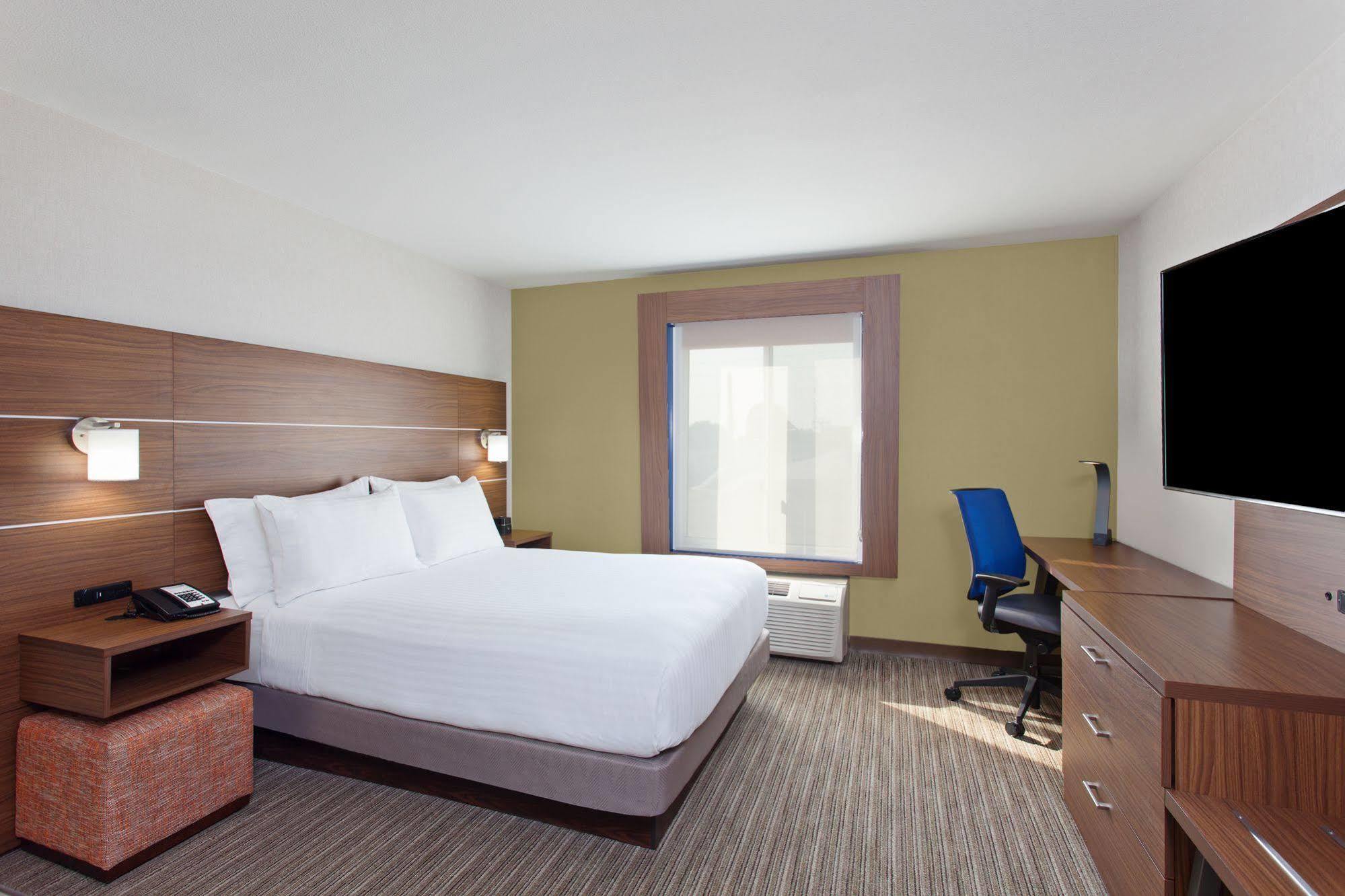 Hotel Express West Angeles By Ihg 3*